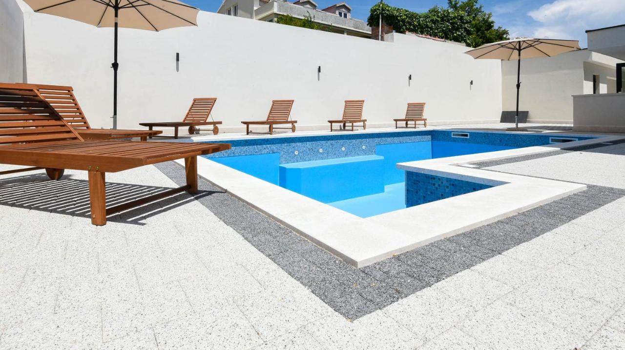 Sunny Day Luxury Holiday Apartments Orebić Esterno foto