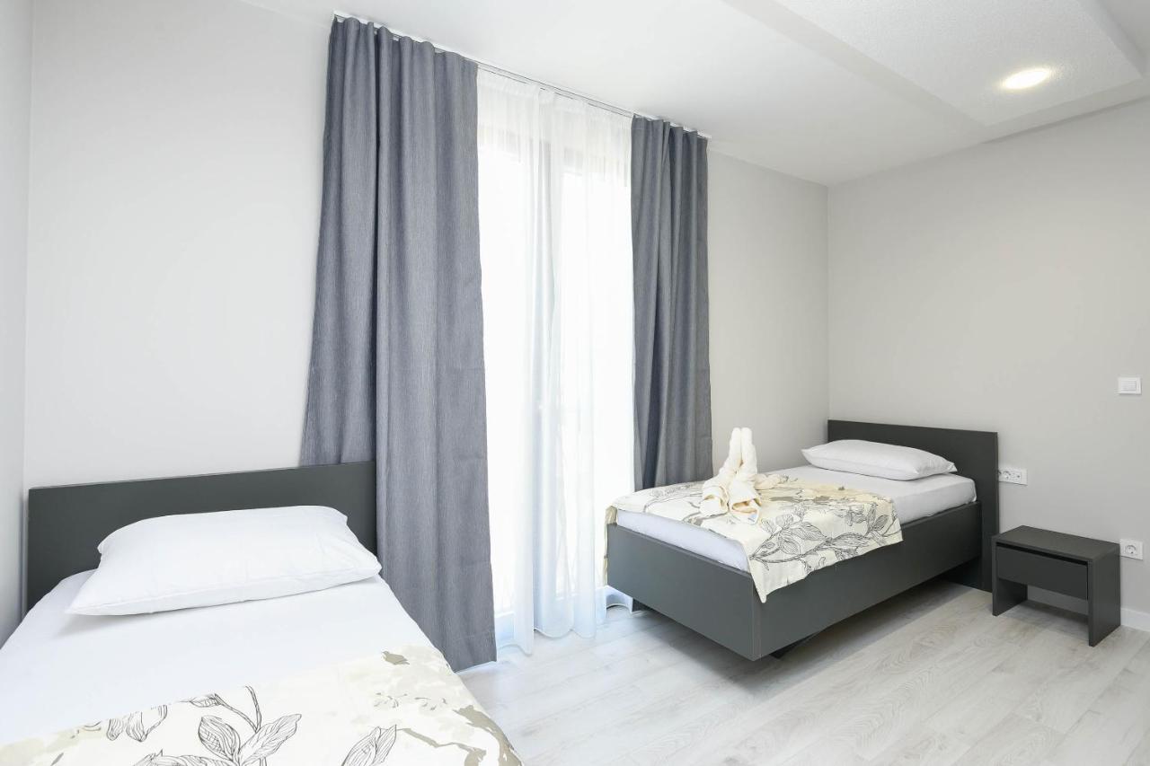 Sunny Day Luxury Holiday Apartments Orebić Esterno foto